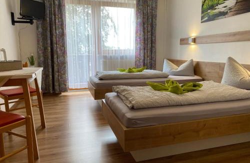 Atzenzell House | Zur Linde