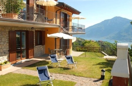 Prabione Apartment | Zwei-Zimmer-Wohnung mit Garten' by Interhome