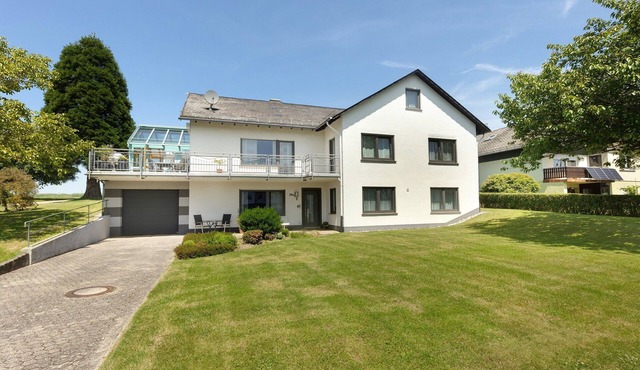 Apartment 'Bubach' with Private Terrace, Shared Garden and Wi-Fi