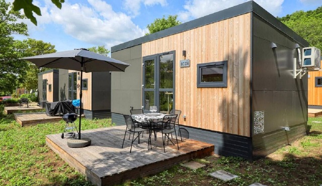 Apartment 'Wemding' with Shared Terrace, Private Garden and Air Conditioning