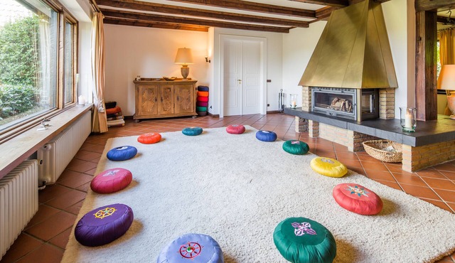 Bright, Spacious 'Duplex' @ Little Paradise, 25 min to Hamburg City Center