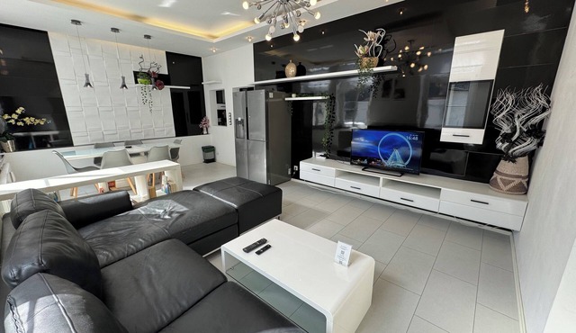 Centrally located apartment near the train station