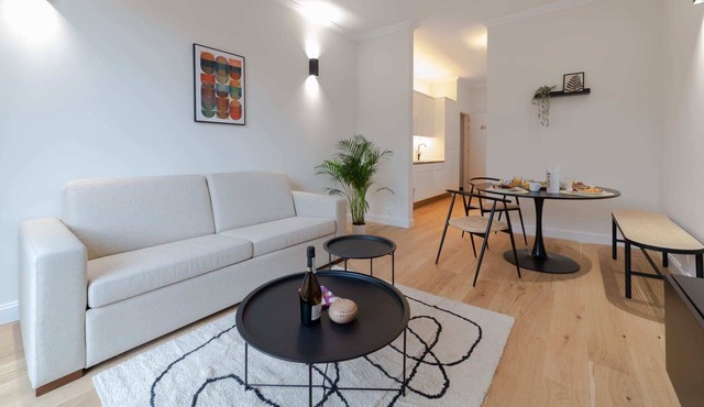Chatelain VI - One Bedroom Apartment, Sleeps 4