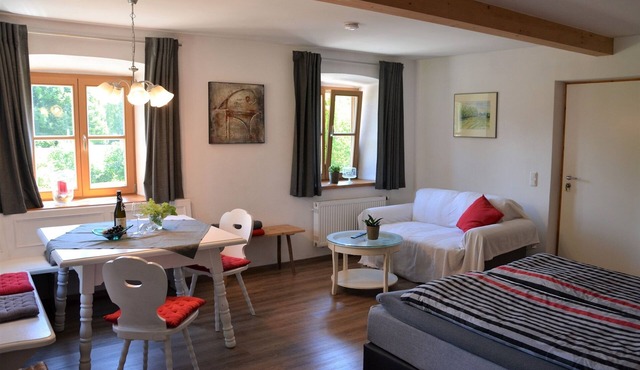 Elisabeth: 1-2 pers., 40sqm, walk-in shower, WLAN, separate garden with patio, ground floor