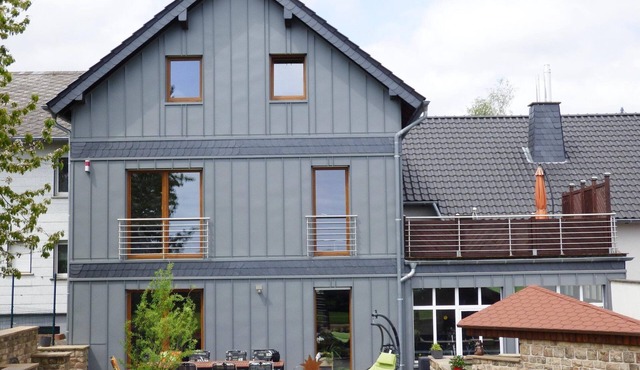 Feuerscheid Countryside Mansion