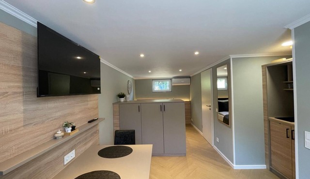 Five Studios - Premium Rooms