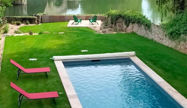 Maison familiale près du Zoo de la Flèche avec piscine chauffée, jardin et cheminée - FR-1-410-377