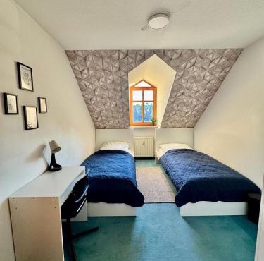 MK Accommodations Roth