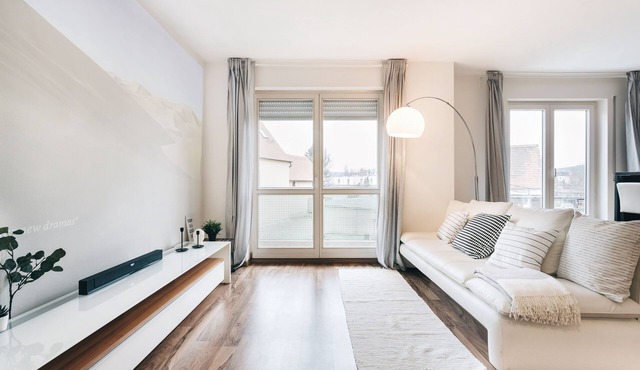 Modern apartment with home cinema + Netflix in Dresden for up to 4 people
