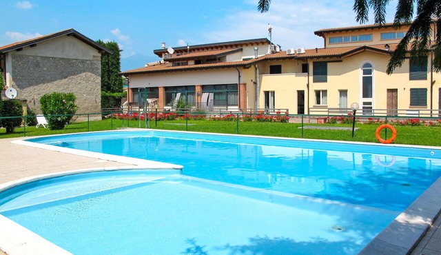 Nice apartment for 4 people with pool, WIFI, A/C, TV, balcony, pets allowed and panoramic view