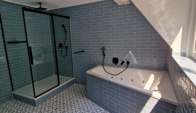 Nice Home Surrounded by Nature with Whirlpool & 3 Bedrooms Near Fairtrade Essen