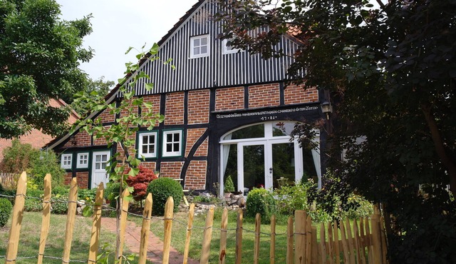romantic 4-star holiday home in the Weserbergland near Hameln with fireplace, sauna