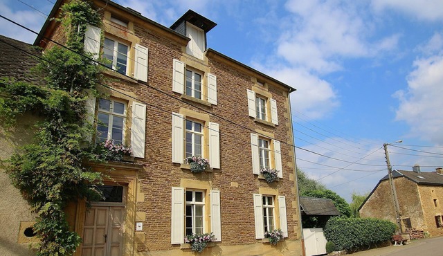 Rustic Charm, Modern Comfort