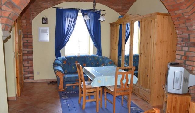 Studio Apartment 'Ferienwohnung Nr 3 Tanne' with Shared Garden and Wi-Fi