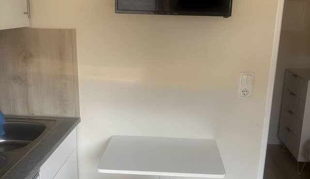 Studio Apartment 'Mini Apartment' with Wi-Fi