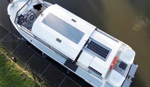 Superbe bateau découvrable avec parking gratuit