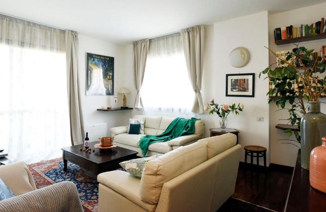 ALTIDO Victorian Apt for 2 with Balcony and free parking