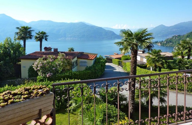 Apartment Residence Belmonte (BDB202) in Brezzo di Bedero - 2 persons, 1 bedrooms
