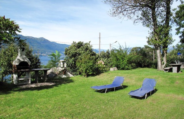 Apartment Tondo (CVA101) in Castelveccana - 4 persons, 2 bedrooms