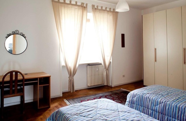 Arco della Pace bright and spacious apartment