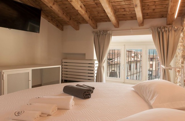 Bellavita del Garda Luxury B & B - White Moon Suite