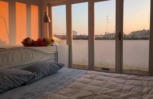 Charming 1-Bed Apartment in Milano