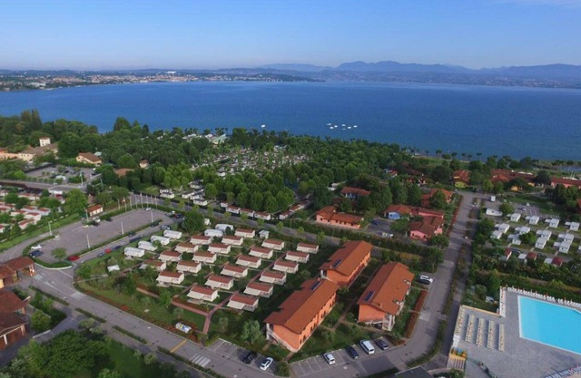 City/Village Apartment in Sirmione with 1 bedrooms sleeps 4