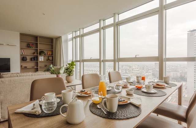 Galfa 162 - Flat for 6, perfect city view, Galfa Tower 16th floor
