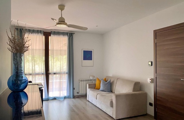 Holiday apartment Sirmione for 1 - 6 persons with 2 bedrooms - Holiday apartment in one or multi-fam