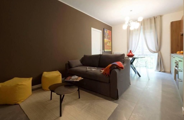 MILK RIBBON - CHARMING APARTMENT IN MILAN