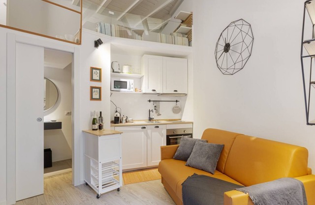 NEW! Mezzanine studio in ISOLA, Bosco Verticale!
