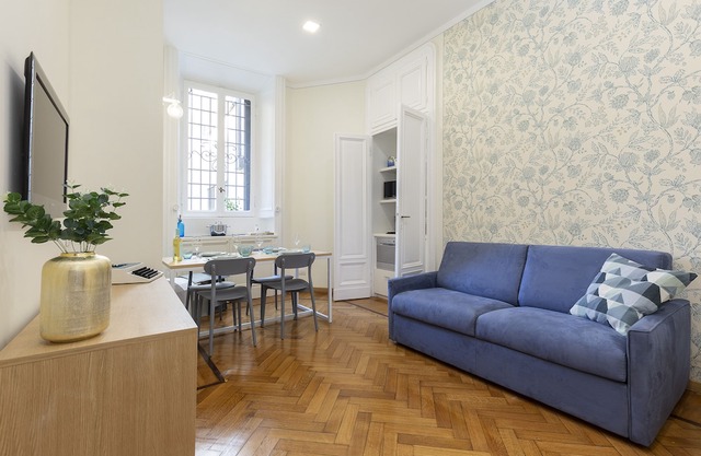 Prestigious flat in Milan fashion district