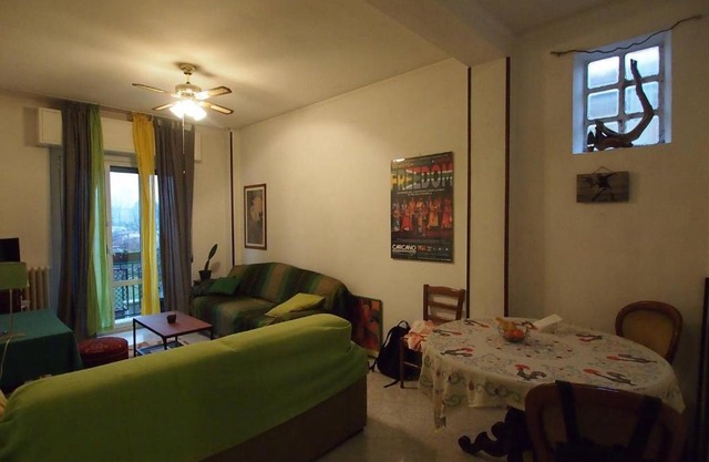 Sunny, metro-friendly apt. near Martesana canal