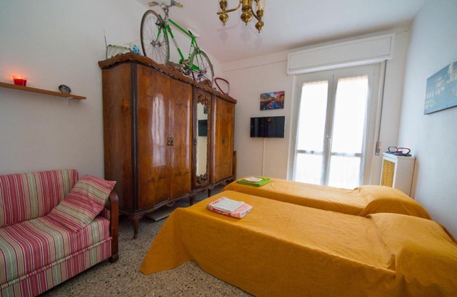 Vintage Flat Savona