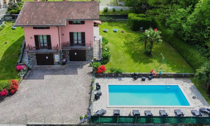 Colico House | 100 m² House ∙ 2 bedrooms ∙ 6 guests