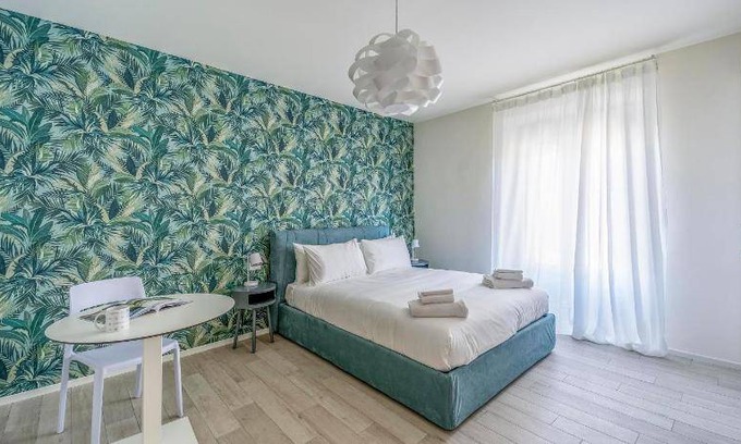 Magenta Apartment | 109 m² Apartment ∙ 3 bedrooms ∙ 11 guests