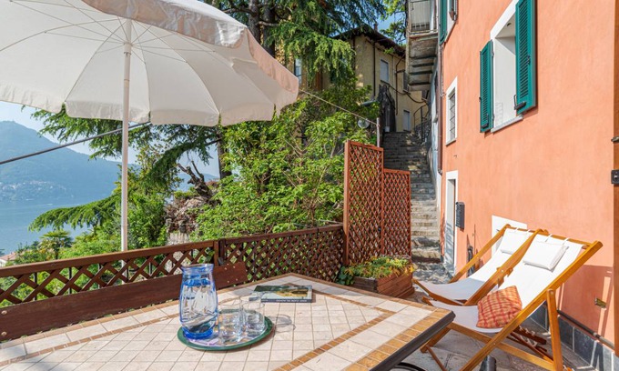 Moltrasio Apartment | 116 m² Apartment ∙ 1 bedroom ∙ 4 guests