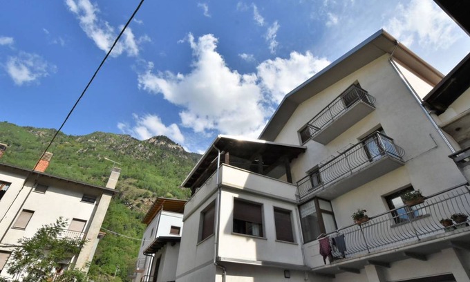 Grosio Apartment | 120 m² Apartment ∙ 1 bedroom ∙ 7 guests