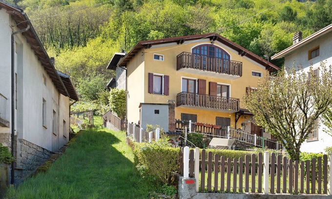 Colorina House | 120 m² House ∙ 2 bedrooms ∙ 6 guests