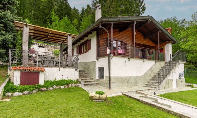 Carlazzo Villa | 120 m² Villa ∙ 1 bedroom ∙ 4 guests