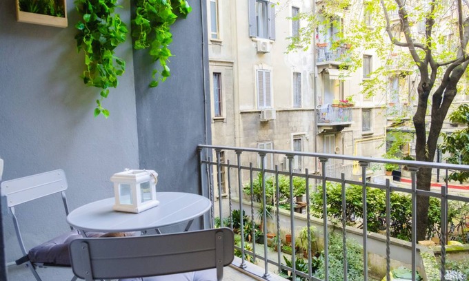 Central Station Apartment | 130 m² Apartment ∙ 2 bedrooms ∙ 6 guests