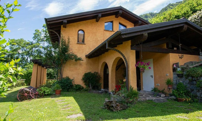 Dongo Other | 140 m² Accommodation ∙ 2 bedrooms ∙ 5 guests