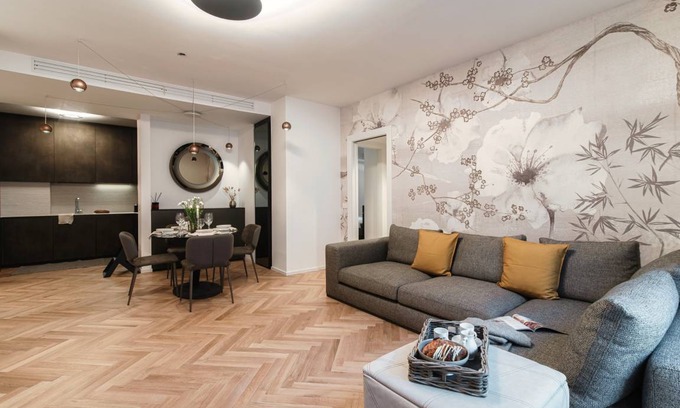 Como City Centre Apartment | 140 m² Apartment ∙ 3 bedrooms ∙ 6 guests