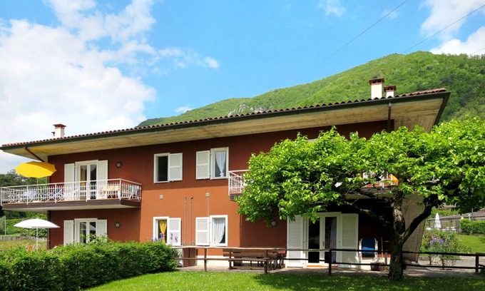 Vesta House | 140 m² House ∙ 1 bedroom ∙ 12 guests