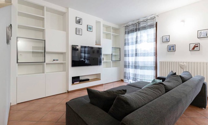 Lesmo Apartment | 150 m² Apartment ∙ 3 bedrooms ∙ 5 guests