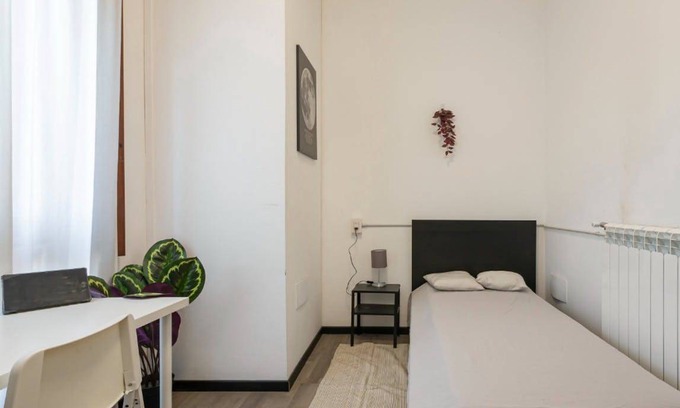 Crescenzago Resort | 150 m² Private room ∙ 1 bedroom ∙ 1 guest
