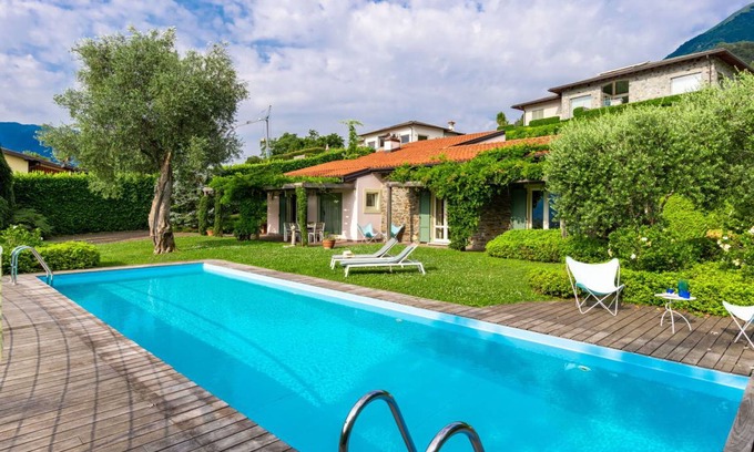 Cadenabbia Villa | 150 m² Villa ∙ 3 bedrooms ∙ 6 guests