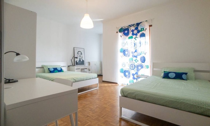 Cologno Monzese Other | 160 m² Shared room ∙ 1 bedroom ∙ 1 guest