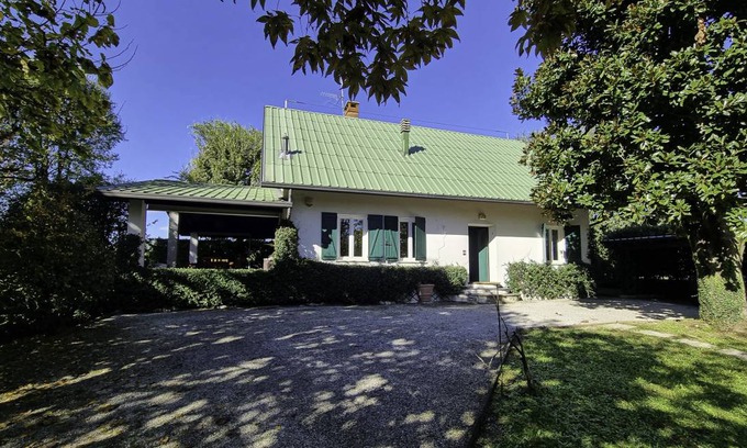 Besana in Brianza Villa | 170 m² Villa ∙ 4 bedrooms ∙ 8 guests