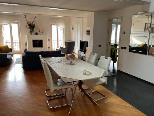Cadenabbia Apartment | 180 m² Apartment ∙ 3 bedrooms ∙ 6 guests
